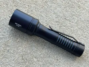 MDC E2XTL High-Performance Pocket-Size Flashlight Thrower